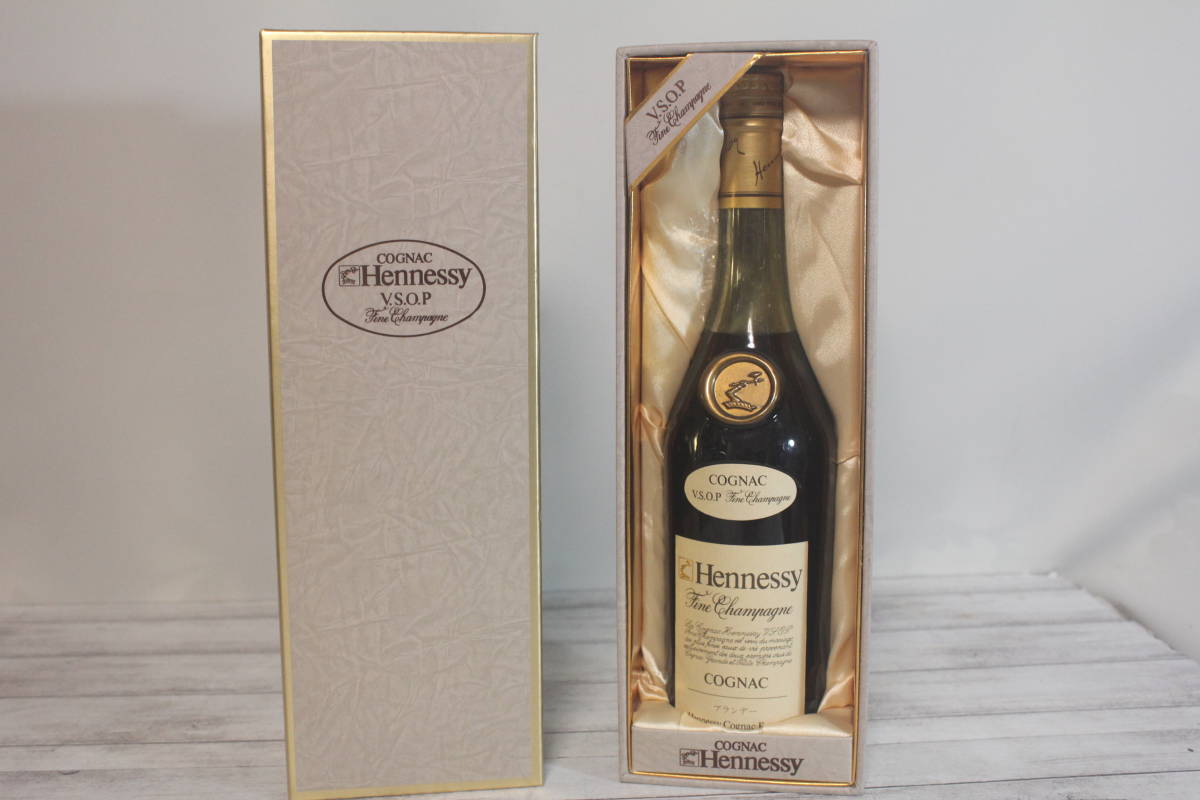 ☆未開栓☆Hennessy VSOP FINE CHAMPAGNE 700ml 40% COGNAC ブランデー