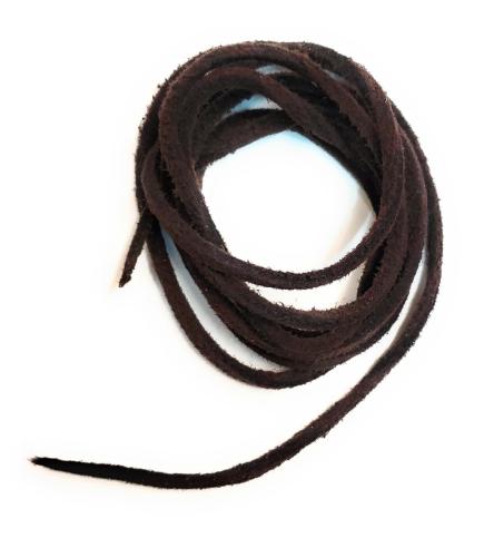 P 554 吟なし鹿紐焦げ茶 100cm 鹿革紐 焦げ茶色 鹿 天然 スキン クラフト 材料 皮 ゴローズ カスタムに 材料 ゴローズ 売買されたオークション情報 Yahooの商品情報をアーカイブ公開 オークファン Aucfan Com