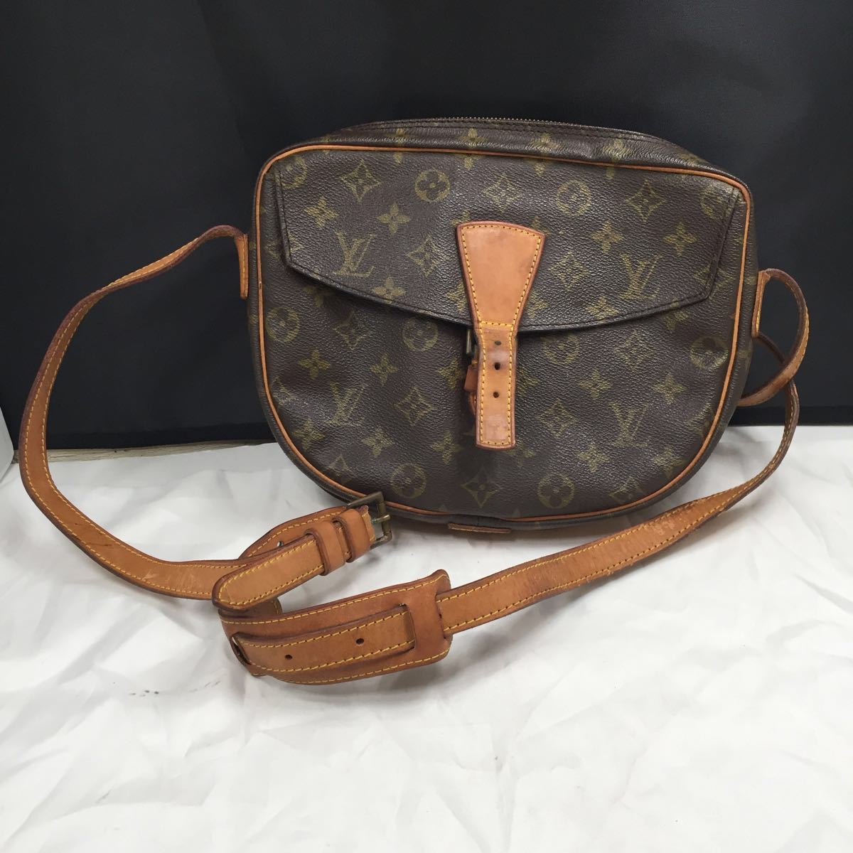 LOUIS VUITTON ルイヴィトン 斜めがけ ショルダーバッグ ジュヌ 