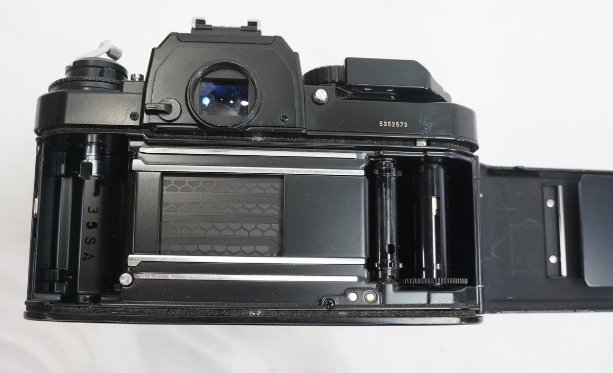 【美品】Nikon FA フィルム一眼レフカメラ Zoom-Nikkor 225☆【ジャンク】Nikon ニコン カメラ FA 一眼レフ フィルムカメラ