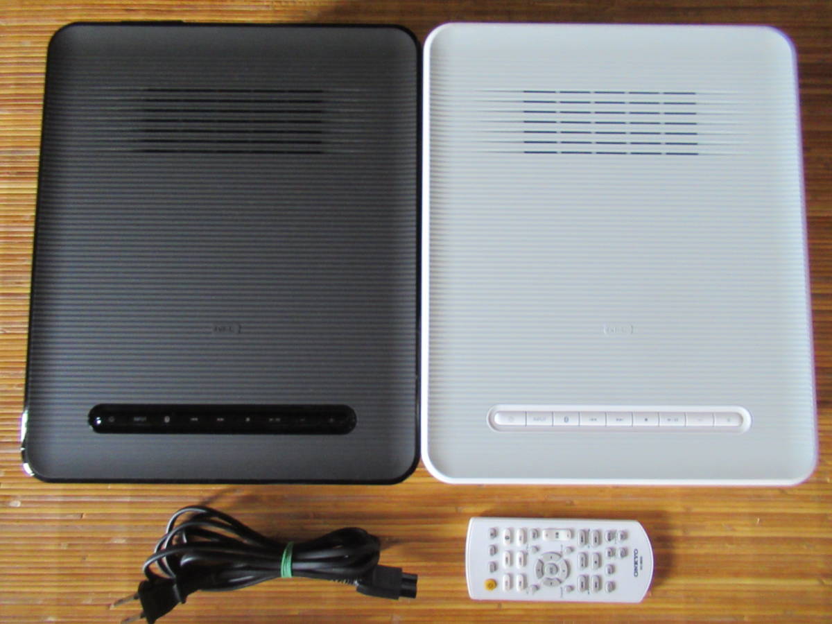 ONKYO CR-U6 （白と黒）2台 （ジャンク品）と リモコン 1個 ONKYO CR-