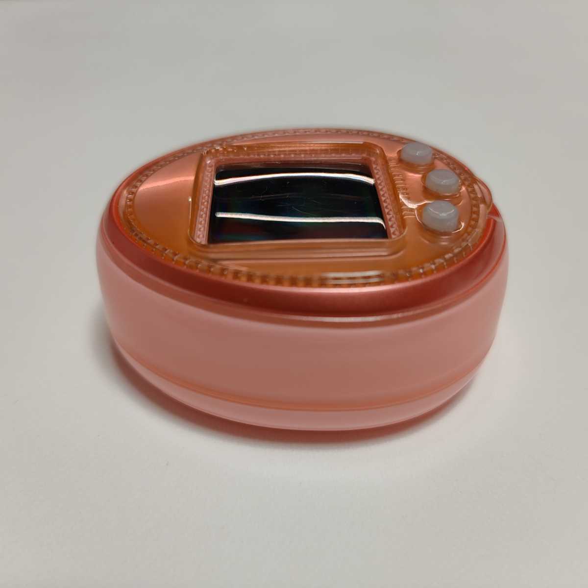 ピーチオレンジ たまごっち 4U＋ ダウンロードアイテム有り バンダイ