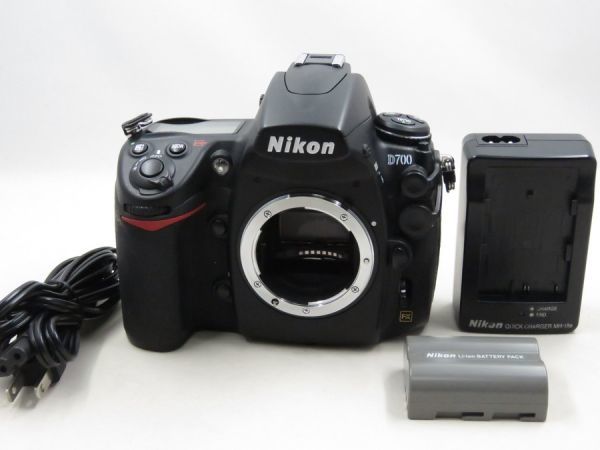 [17101T4]★実用品★NIKON D700 ボディ
