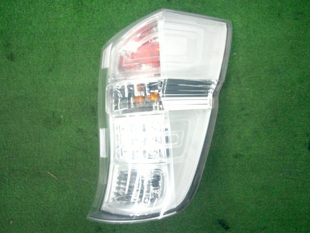 ステップワゴン RK5 右テールランプ テールレンズ テールライト 33500-SZW-J01