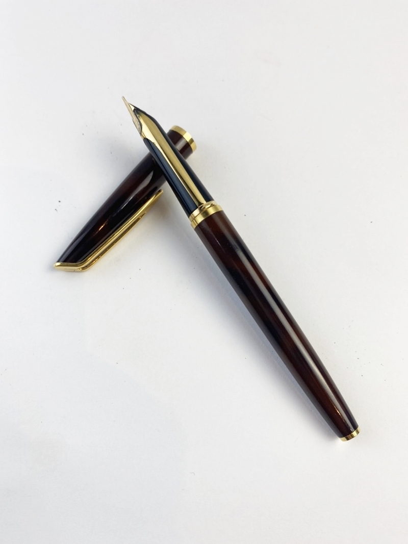 1円スタート　WATERMAN ウォーターマン 万年筆 レッド系 ゴールド ネーム刻印あり