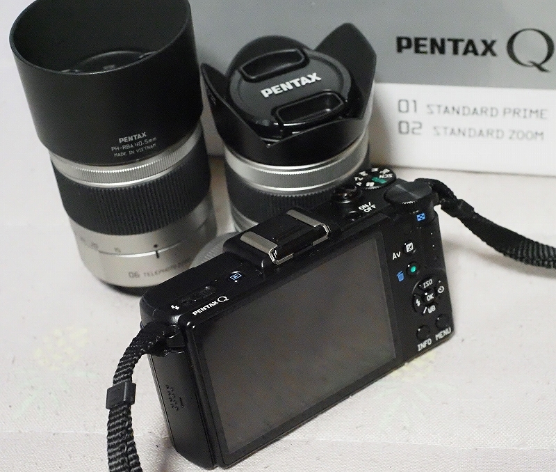 送料無料，限定SALE PENTAX Qボディ + レンズ3本セット ☆良品☆