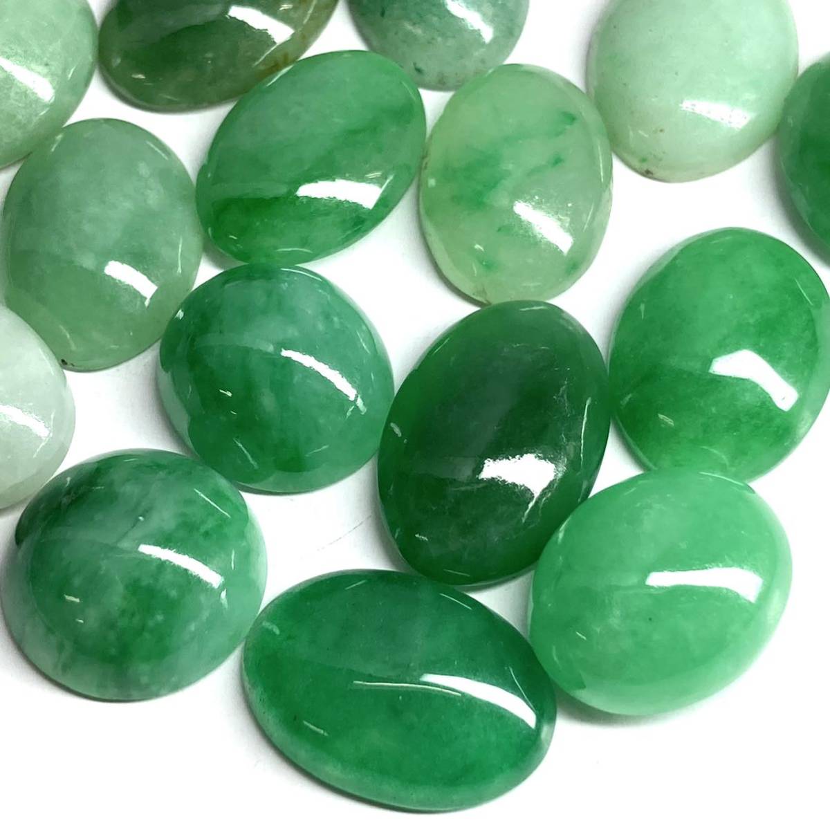 豊富な，格安 天然本翡翠15点おまとめ150ct ルース 裸石 宝石 ジュエリー jewelry ジェイダイト ヒスイ ひすい オーバル DF8(ヒスイ)｜売買されたオークション情報、yahooの商品情報をアーカイブ公開 - オークフ ヒスイ