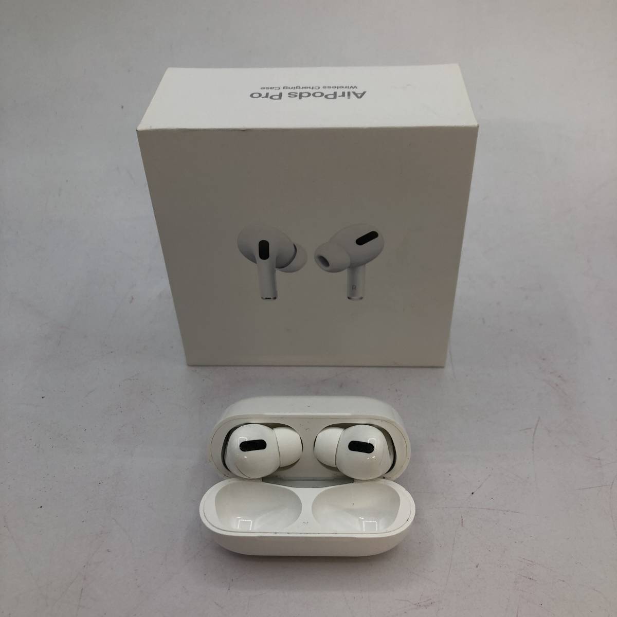 AirPods第三世代 【1093631】Airpods Pro 箱付き 動作確認済み 箱付き