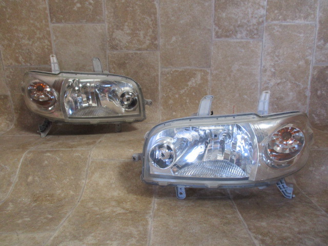 G1/ L350S/L360Sタント純正ヘッドライト左右③KOITO 100-51752