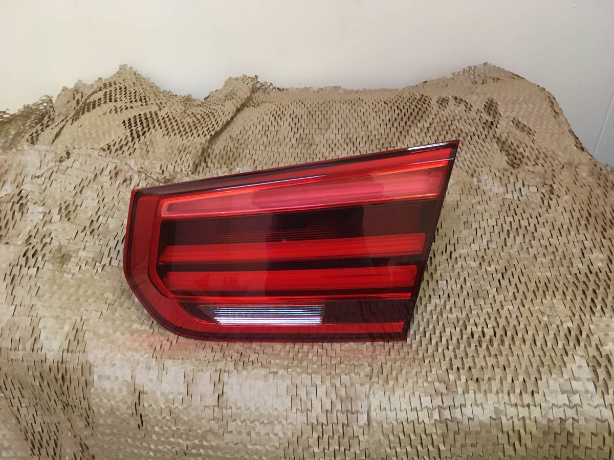 F30 後期 テール レンズ ライト BMW 純正品 右 小 セダン BMW F30 後期