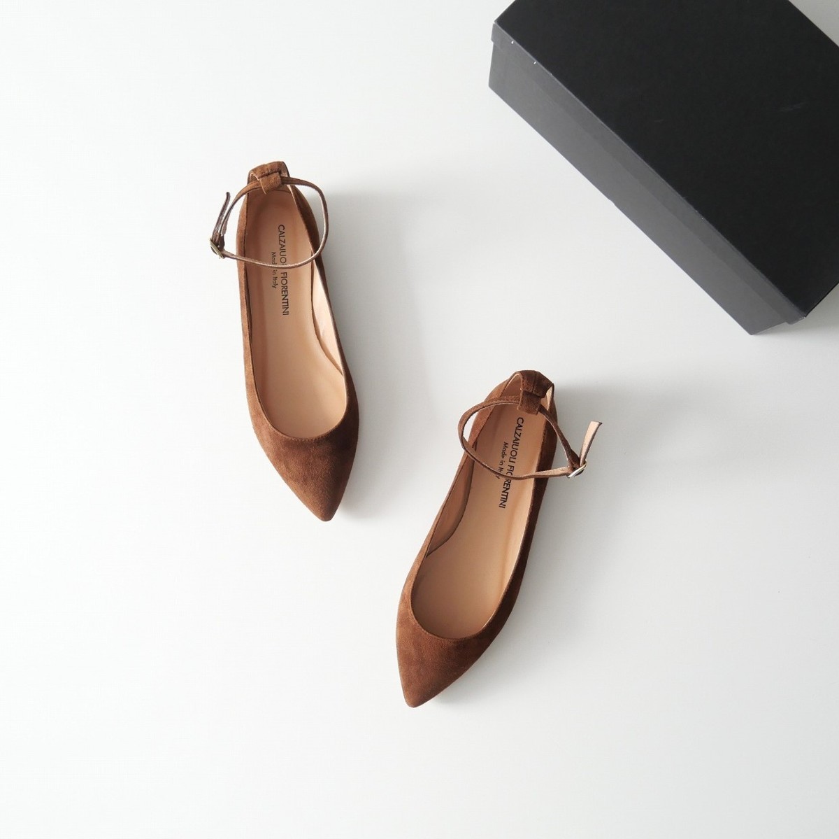 フラットパンプス calzaiuoli fiorentini Manolo Blahnik マノロブラニクフラットパンプス 公式通販