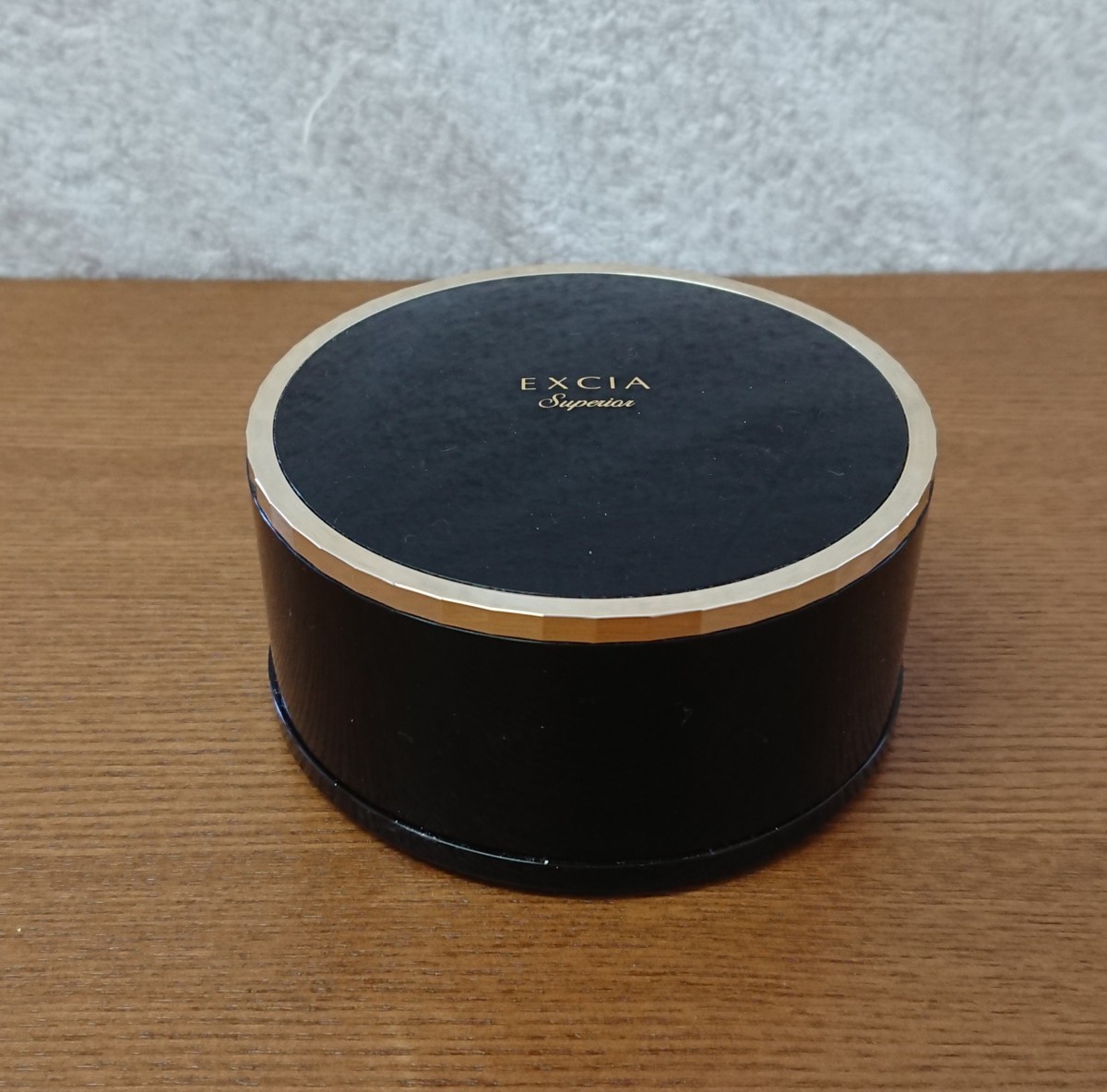 【新品未使用】アルビオンエクシアスーペリアヴェールEX LU01 20g 大容量 Kaysun General Trading LLC.