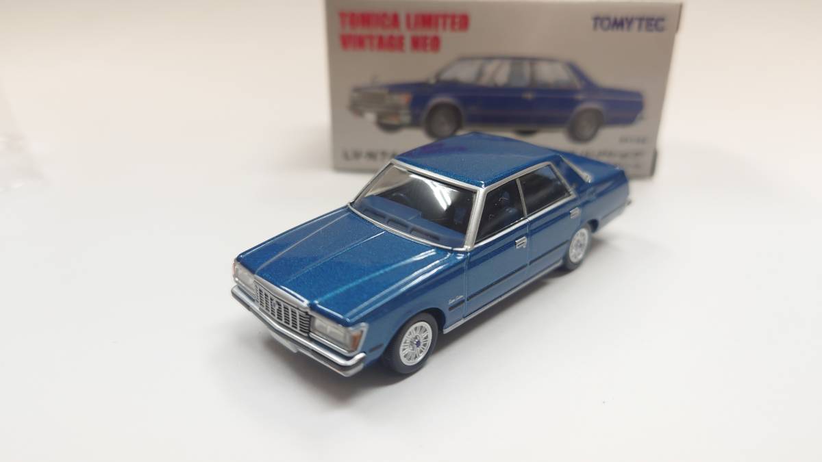 クラウン トヨタ トミカリミテッドヴィンテージネオ LV-N74b ネオ