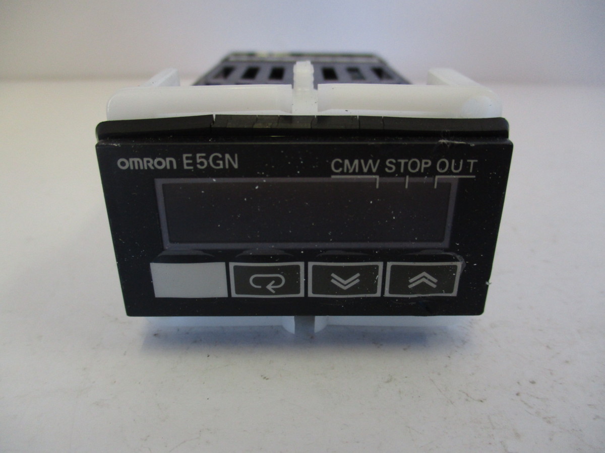 【最安値，お得】 OMRON E5GN-R1P 温度コントローラー(電材、配電用品)｜売買されたオークション情報、yahooの商品情報をアーカイブ公開 - オークファン その他