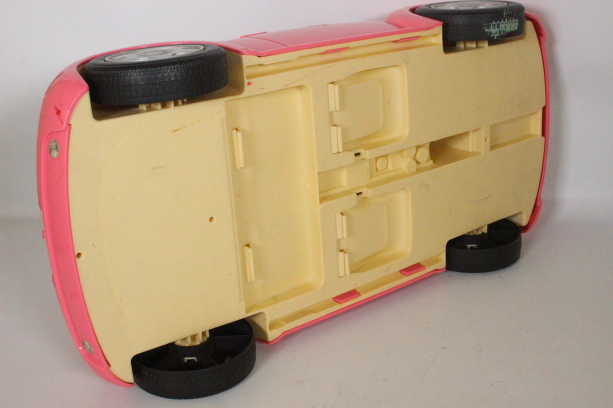 J 700 Barbie バービー 車 フォルクスワーゲン ビートル ピンク バービー人形 現状品 保管品 傷汚れ少々あり 1円スタート ハウス 建物 売買されたオークション情報 Yahooの商品情報をアーカイブ公開 オークファン Aucfan Com