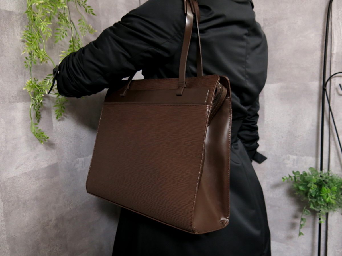 LOUIS VUITTON エピ ルイヴィトン トートバッグ クロワゼットgm