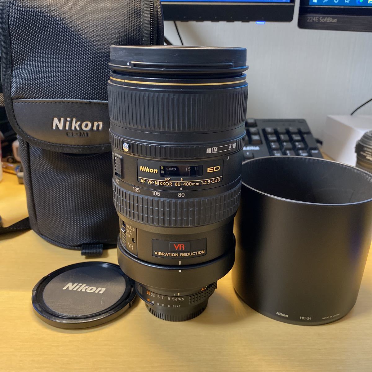 80-400mm Nikon VR ED com : Nikkor f⁄4.5-5.6D Autofocus Zoom NIKKOR AF