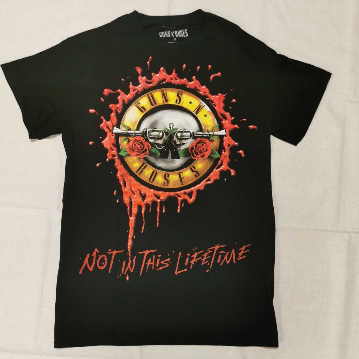 【激安大特価，2026】 GUNS N'ROSES ガンズアンドローゼズ Tシャツ ビッグロゴ Sサイズ 2017年ツアー(Tシャツ)｜売買されたオークション情報、yahooの商品情報をアーカイブ公開 - オークファン Tシャツ