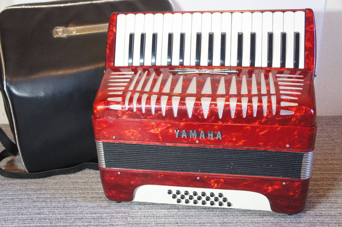 YAMAHA/ヤマハ アコーディオン ケース付き ヤマハ アコーディオン