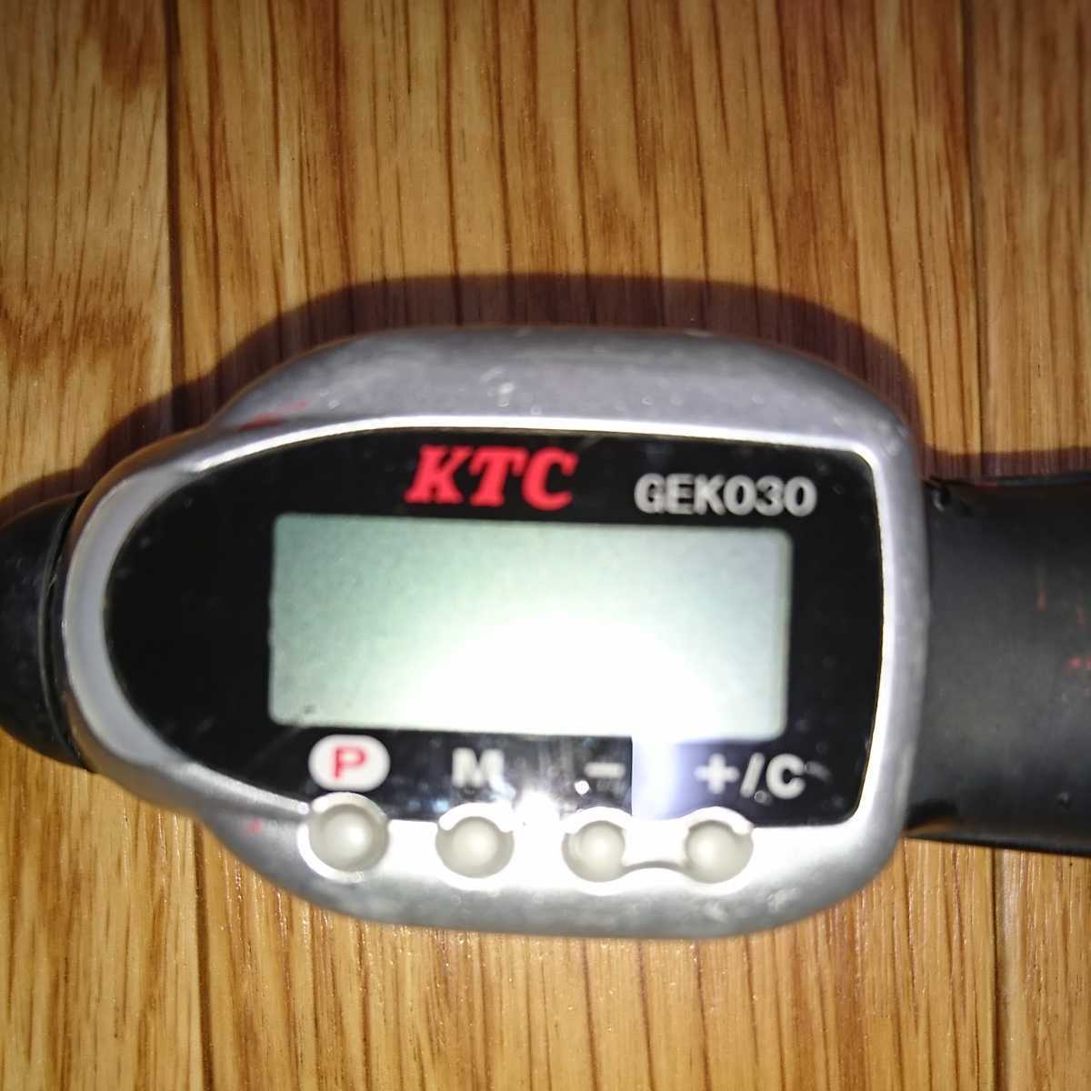 ◇A656 KTC デジタルトルクレンチ デジラチェ GEK135-R4 (27 ◇A656 KTC デジタルトルクレンチ デジラチェ GEK135-R4 (27