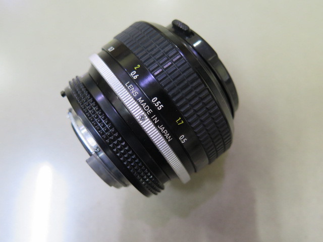Review of Nikon NIKKOR-SC Auto 1: 1.2 f = 55mm | Happy
