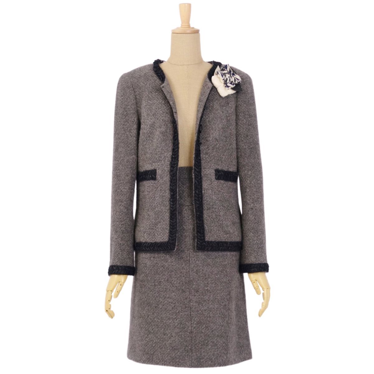 美品 シャネル CHANEL P39 セットアップ スーツ ノーカラー ジャケット 