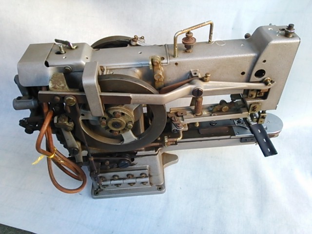 brother LK3-B828 頭部のみ ジャンク 工業用ミシン 業務用 ブラザー 閂