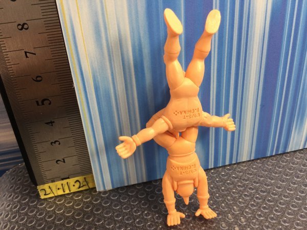 キン肉マン 消しゴム 技消し ロビンスペシャル ロビンマスクvsマリポーサ 肌色 検索 キン消し 塩ビ ゴム人形 フィギュアkinnikuman キン肉マン 売買されたオークション情報 Yahooの商品情報をアーカイブ公開 オークファン Aucfan Com