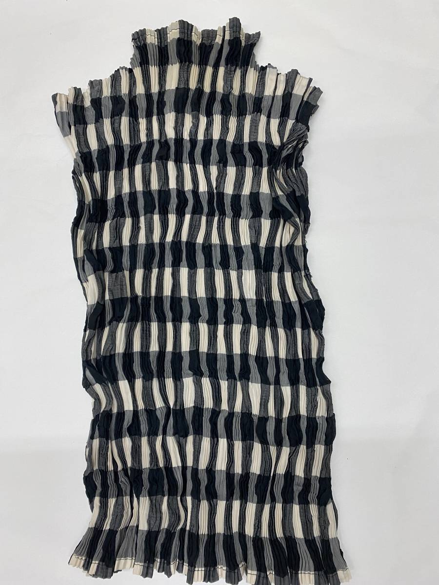 ISSEY MIYAKEのカットソー ノースリーブ タートルネック サイズL