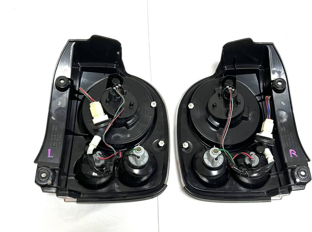 美品 ラパンショコラ HE22S 左右テールランプ セット ハーネス付き