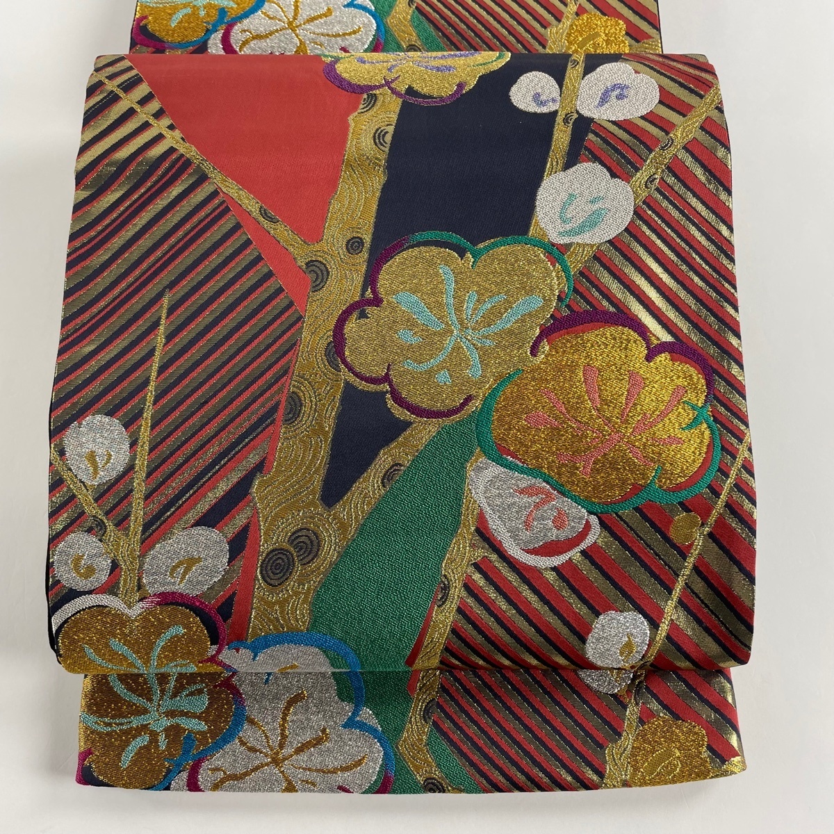 お得，人気SALE 袋帯 秀品 振袖向き 枝梅 金銀糸 箔 赤 六通 正絹(仕立て上がり)｜売買されたオークション情報、yahooの商品情報をアーカイブ公開 - オークファン 仕立て上がり