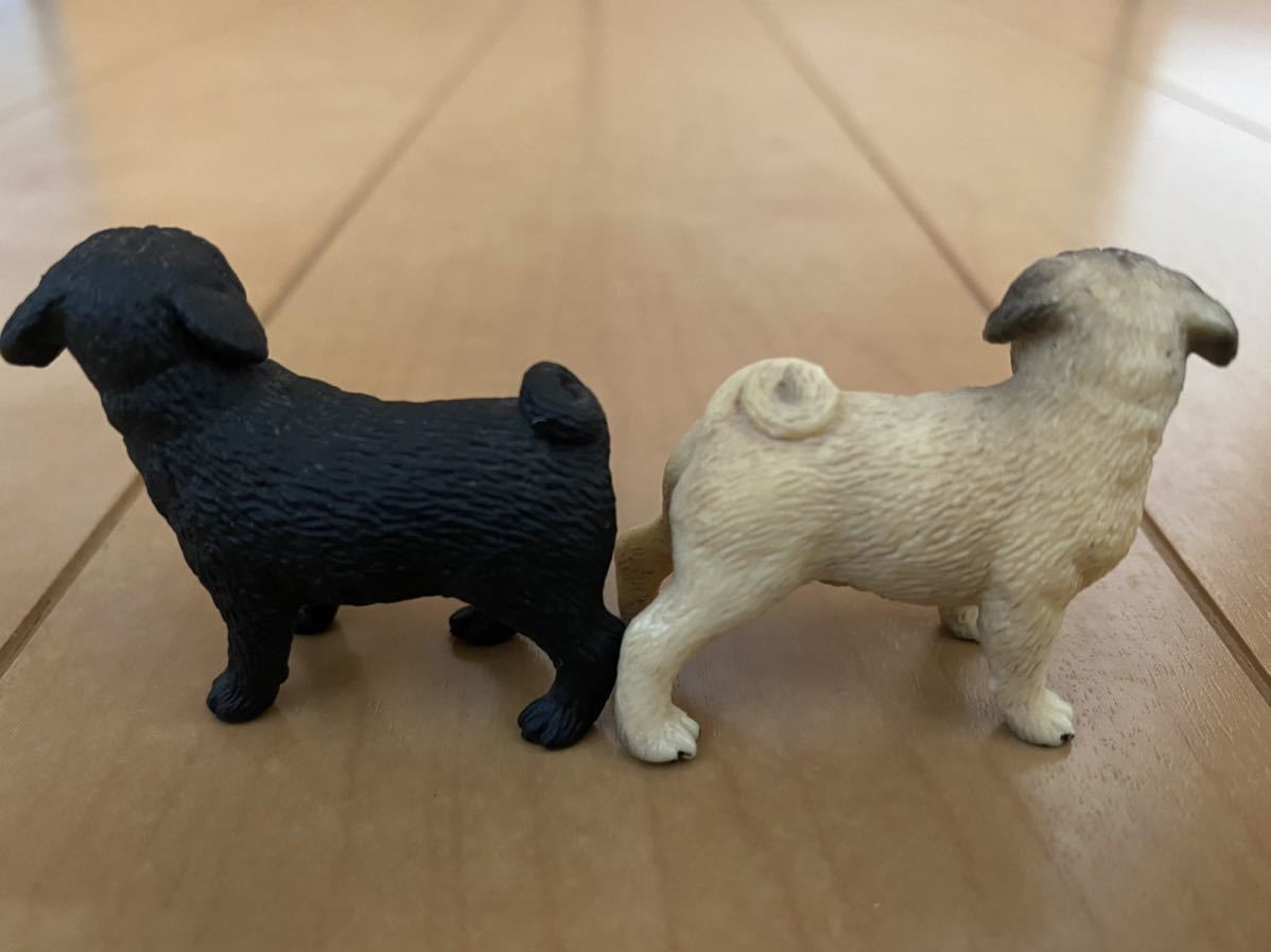 シュライヒ Schleich 犬のフィギュア パグ 2種 国内入手困難 生き物 売買されたオークション情報 Yahooの商品情報をアーカイブ公開 オークファン Aucfan Com