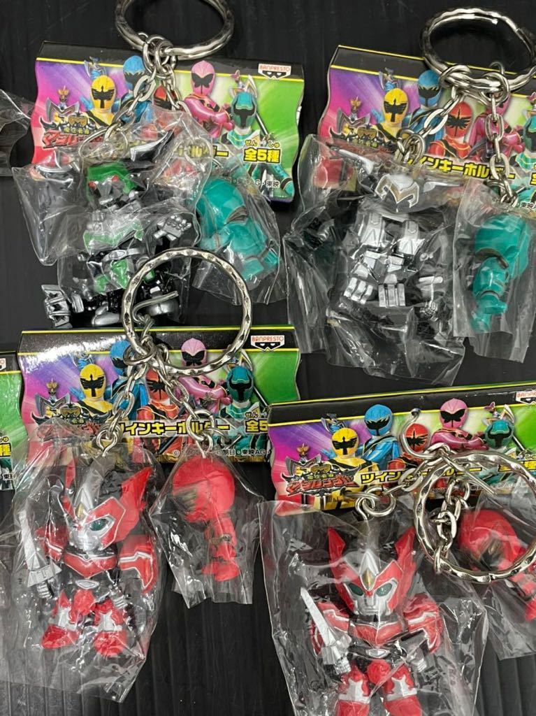 1213d9)まとめ まとめて22点 キーホルダー 仮面ライダー響鬼 ツイン