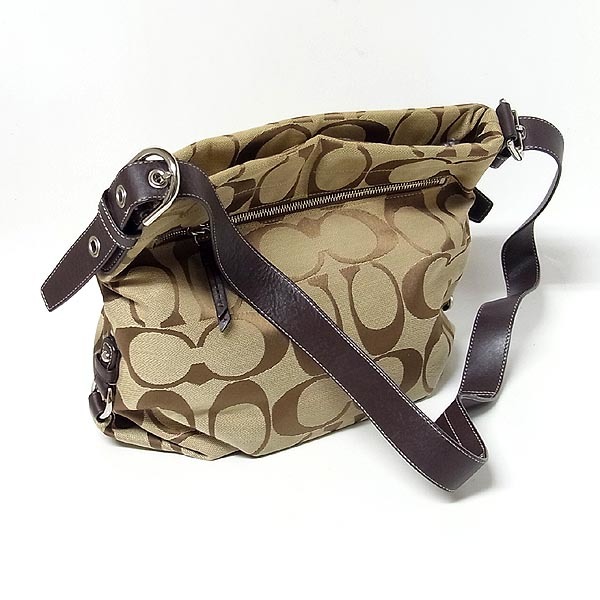 COACH シグネチャー コーチ F15067 ショルダーバッグ ダッフル バッグ ショルダー グレー コーチ&frasl;ショルダーバッグ&frasl;シグネチャーダッフルショルダーバッグ キャンバス COACH(コーチ) 美品 シグネチャーダッフルショルダー ワンショルダー f15067（バッグ・小物・ブランド雑貨）の通販