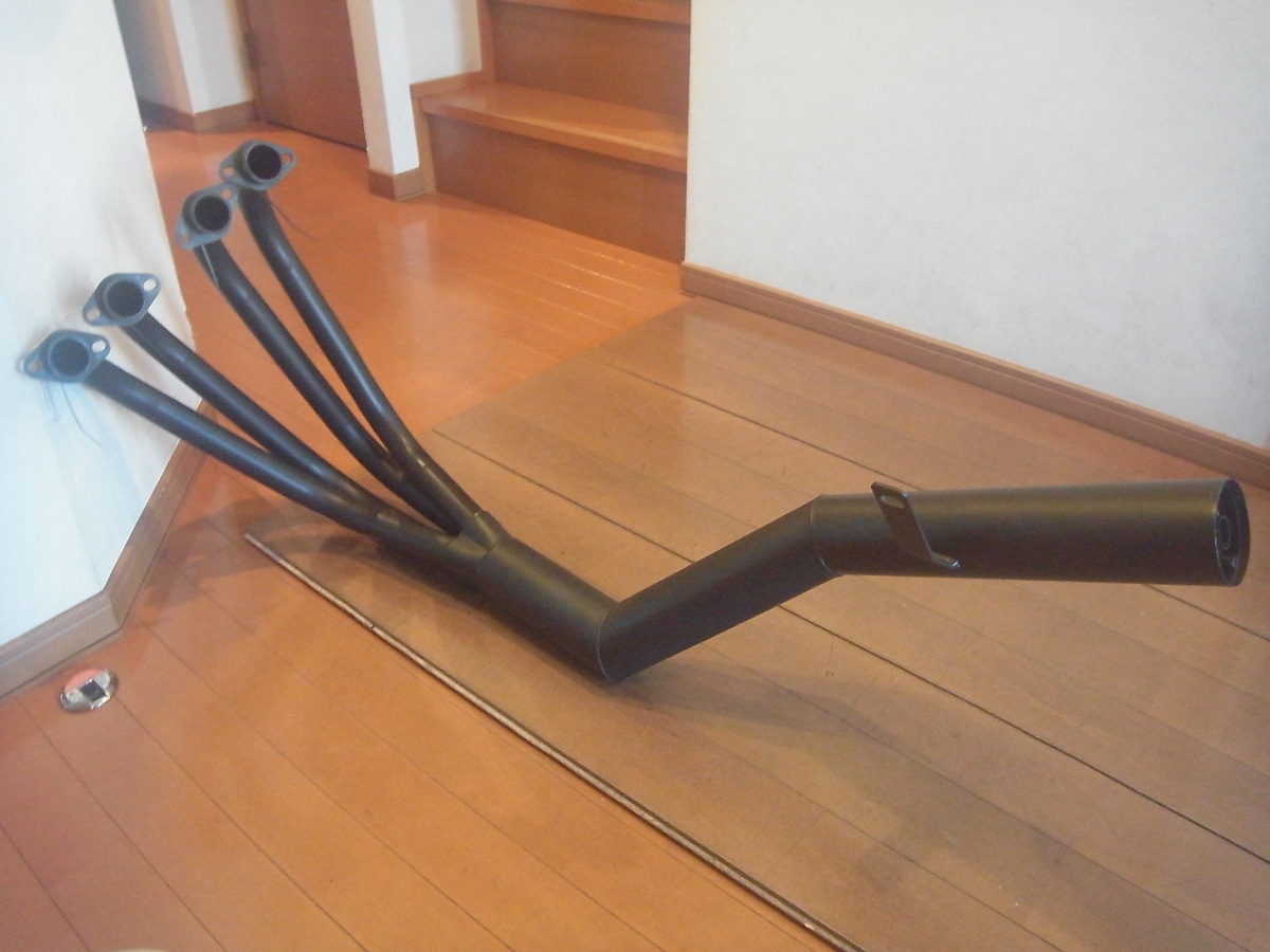 ▽ XJR400 (4HM) △ プリティーレーシング製のショート管 マフラーです