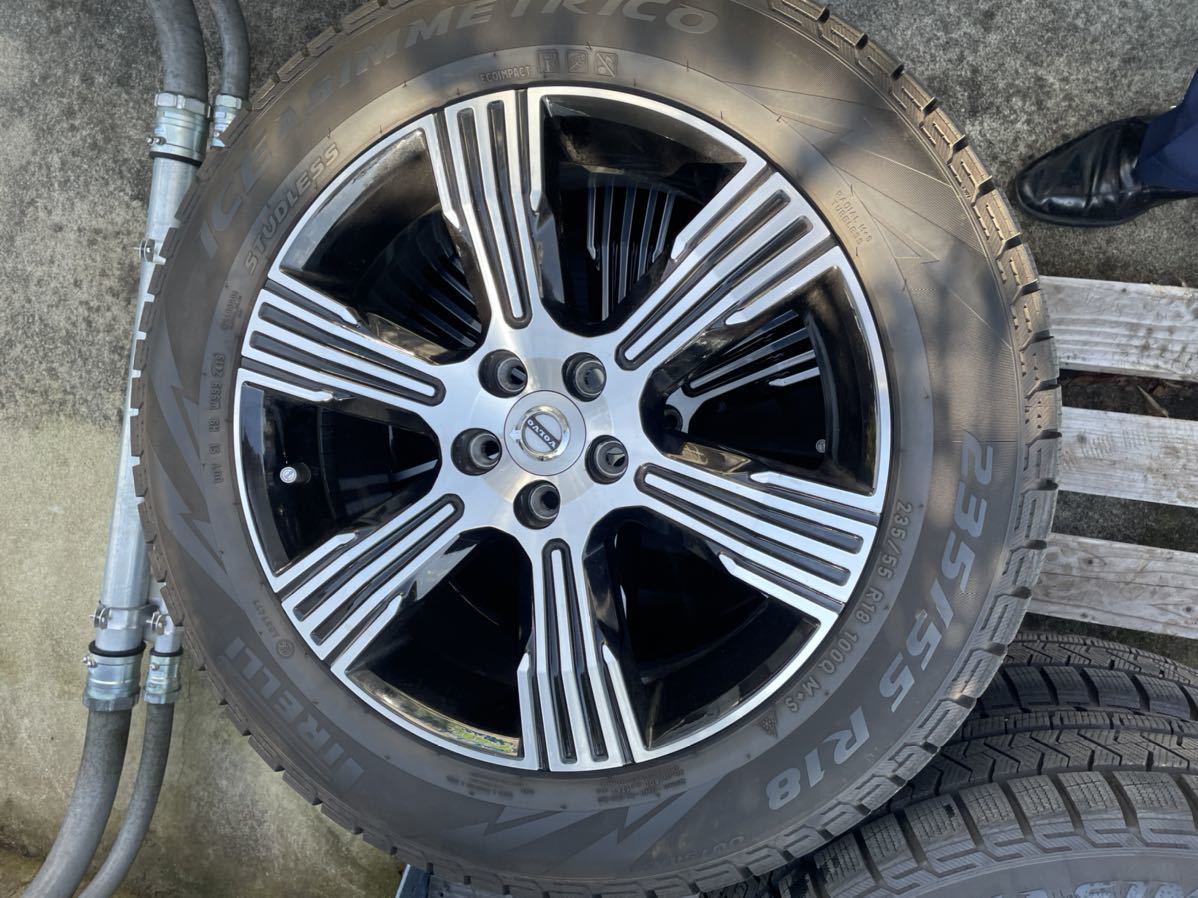 ボルボ 純正 XC40 V90CC ピレリ バリ山スタッドレス付き 4本セット 235 