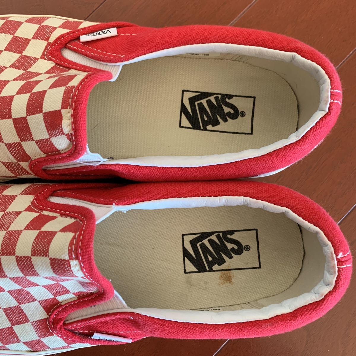 Vans Vansスリッポン チェッカーフラッグ 赤 メンズus10日本サイズ28 28 0cm 売買されたオークション情報 Yahooの商品情報をアーカイブ公開 オークファン Aucfan Com