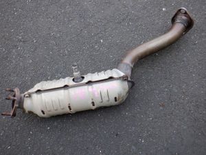 芸能人愛用 フィット 触媒 マフラー キャタライザー 素材 実働車外し Gd1 マフラー 排気系 Www Yorioja Com