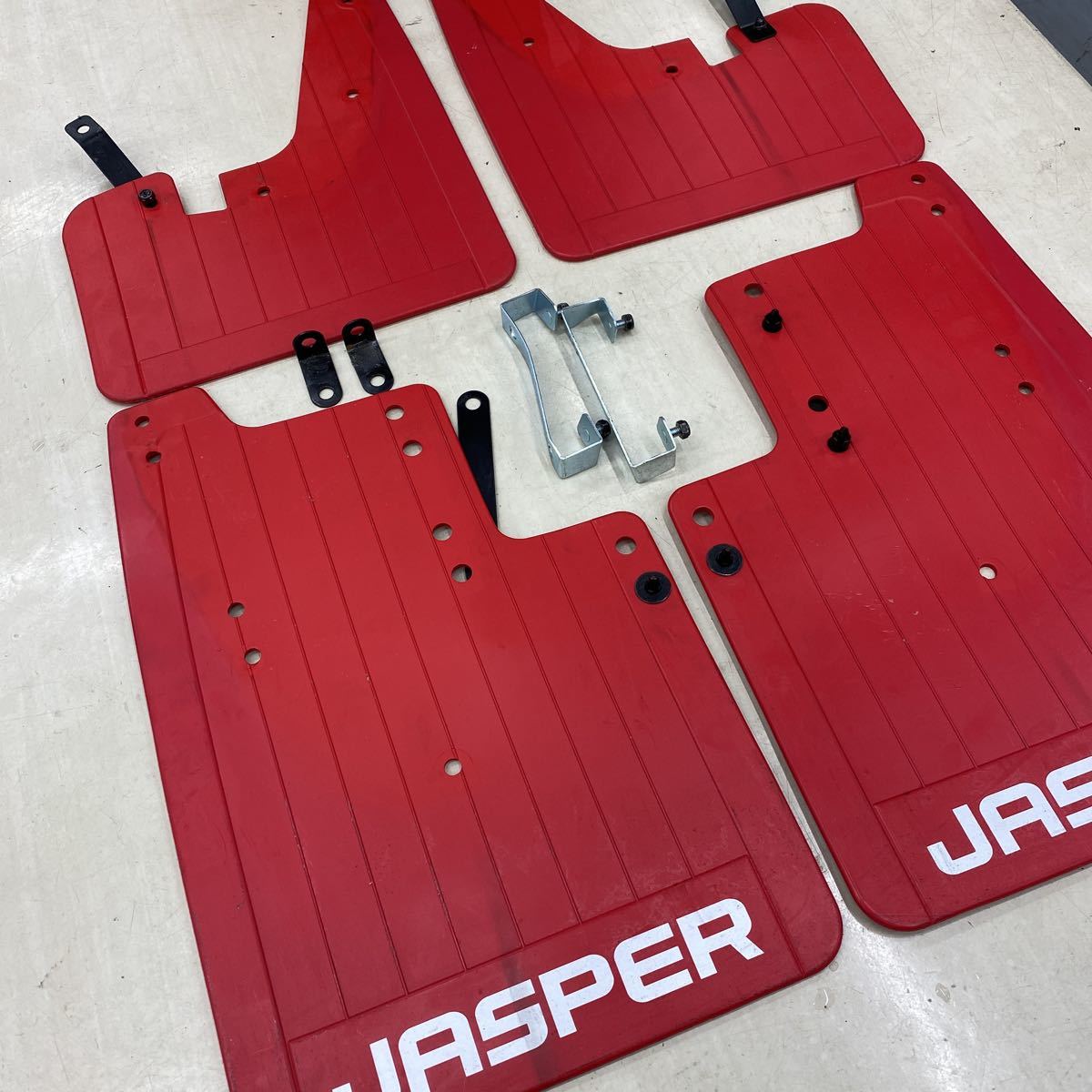 DELICA D:5 マッドフラップ JASPER レッド DELICA D:5 マッドフラップ