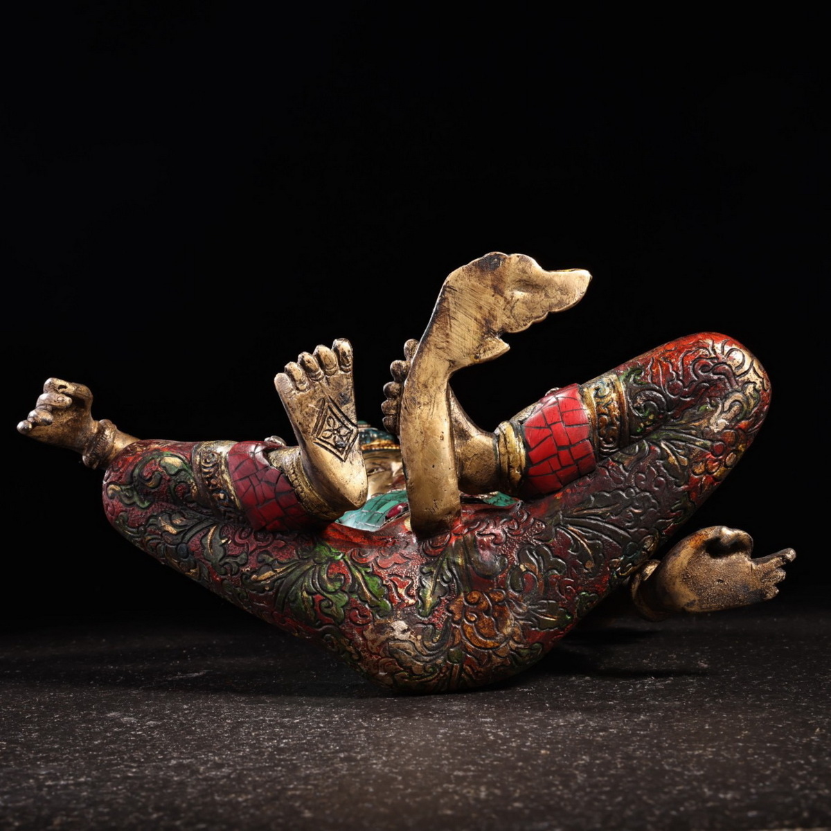 中国古美術・チベット収蔵・宝石を嵌め込んだ彩絵描金の象形油灯・燭台一対・風水開運 ◇鶴鳴堂◇ チベット・17-18世紀 銅造鍍金 嵌め宝石彩絵描金自在度母佛