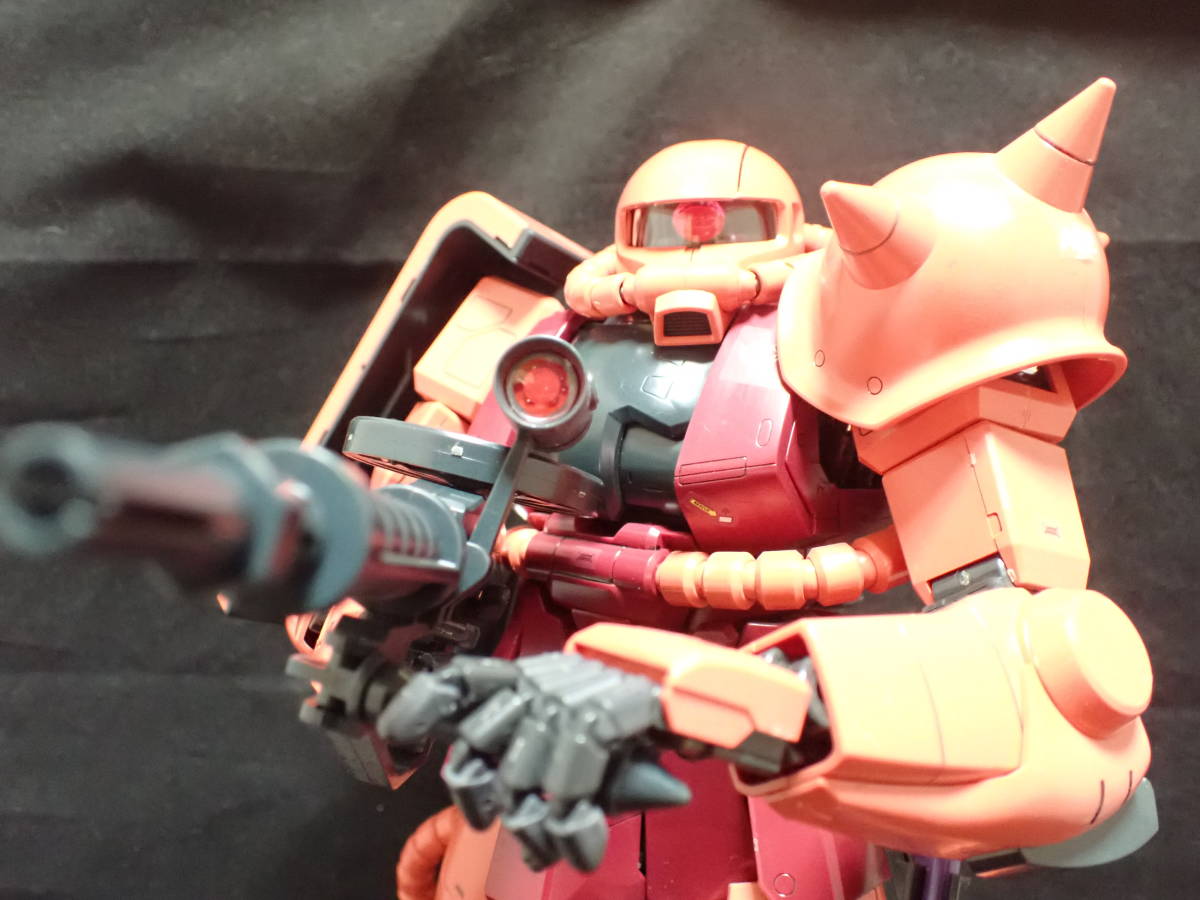 ◆ 完成品 PG 1/60 MS-06S ザクII シャア専用機 ◆
