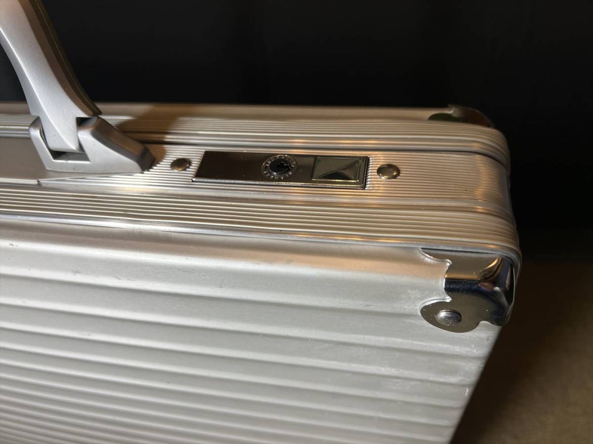 定番人気，豊富な】 リモワRIMOWA トパーズ アタッシュケース 907.09 