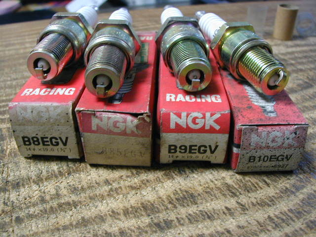 43006☆NSR50/NS50F/TZR50R/TZM50R☆未使用・NGKレーシングプラグ4本