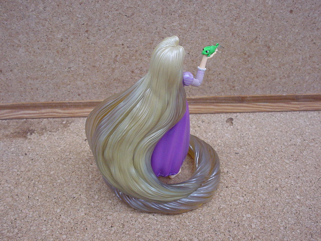 一番くじ ディズニー プリンセス Shining Dreams A賞 ラプンツェル フィギュア ディズニー 売買されたオークション情報 Yahooの商品情報をアーカイブ公開 オークファン Aucfan Com