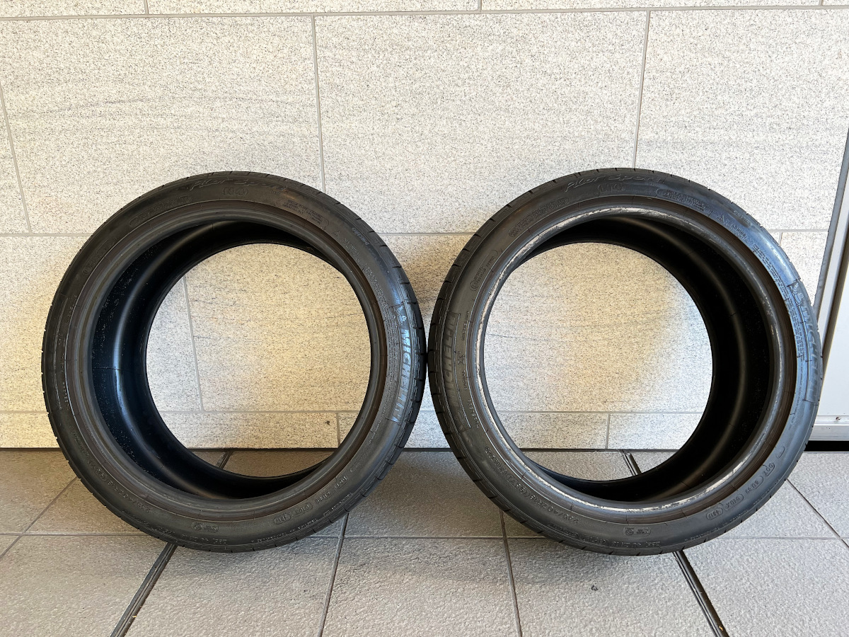 パイロットスポーツ N4 235/40r18 バリ山 2本セット タイヤ2本