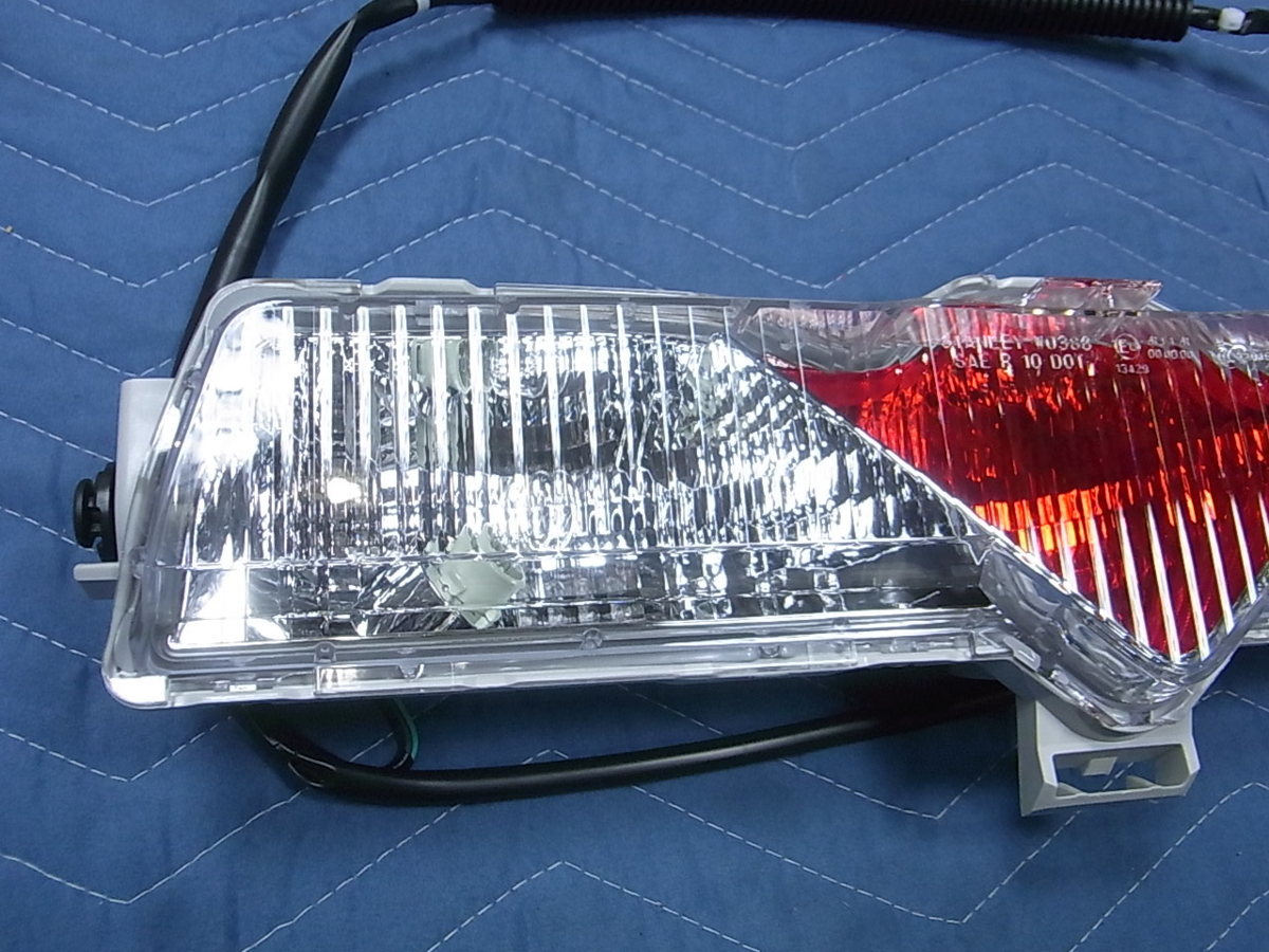 新車外し トヨタ 86 ZN6 後期 純正 バックアップランプ バックランプ 