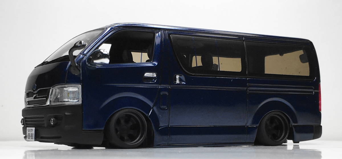 Jコレクション1/43改トヨタハイエースワゴン2005深リム鬼キャン(乗用車 