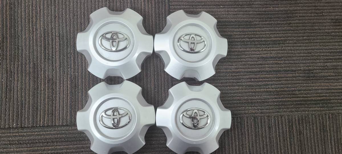 150 トヨタ ランドクルーザープラド 後期純正17インチホイールの