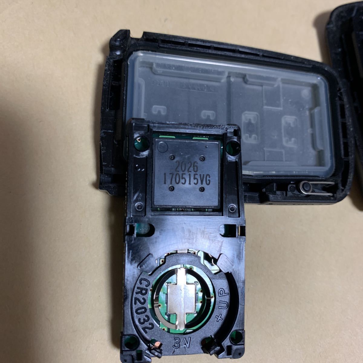 トヨタ 純正品 クラウン 3ボタン AWS210/AWS211/GWS214 スマートキー キーレスキー キー_6