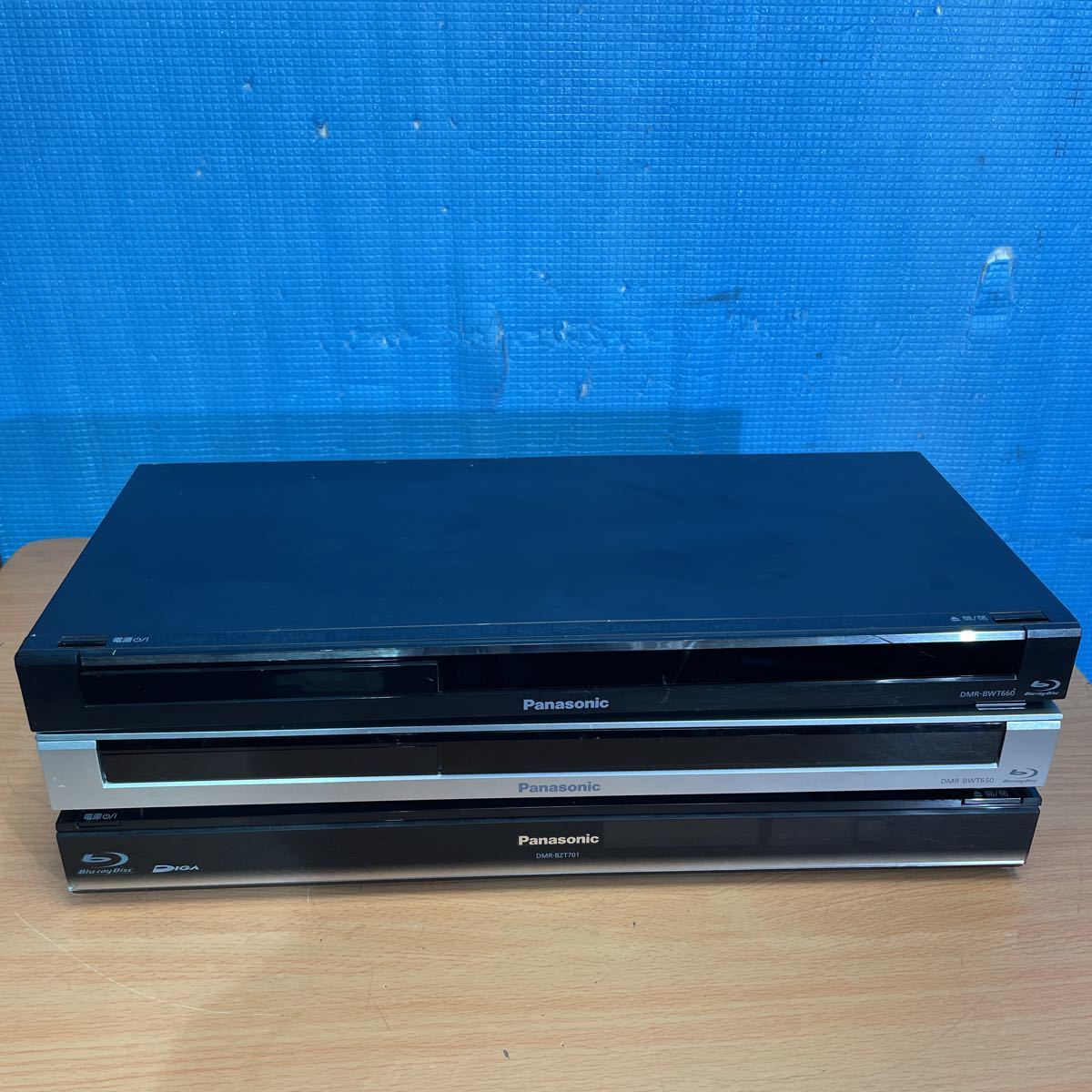 格安，得価 Panasonic DIGA ブルーレイディスクレコーダー DMR-BWT660 DMR-BWT650 DMR-BZT701 ジャンク品 3(パナソニック)｜売買されたオークション情報、yahooの商品情報をアーカイブ公開 - オークファン パナソニック